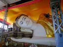 Der Shwethalyaung-Buddha in Bagò